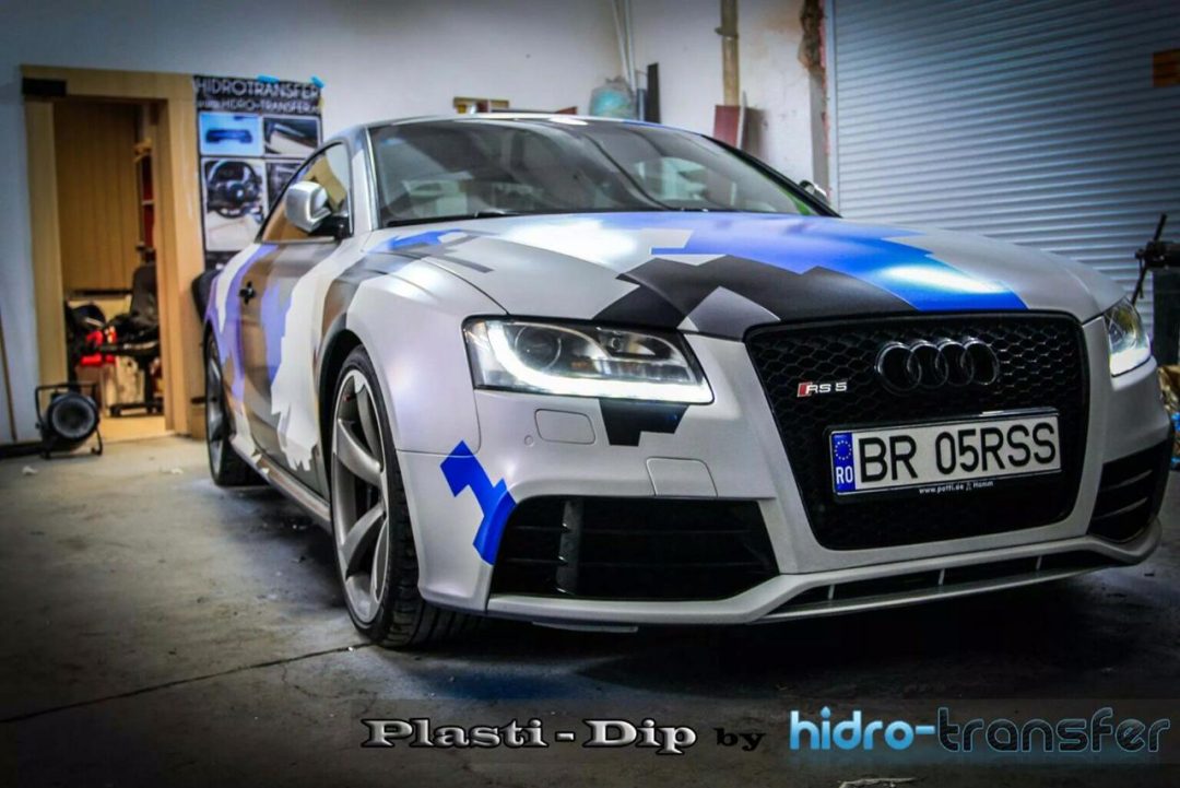 Audi Dipped in Hydro Transfer using Blue Ghost, Violet Ghost, Electric Blue, Black gunmetal. All this using vehicle dip Pearls from Paint with Pearl.