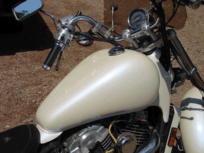 White Shimmer Ghost Pearl on White cycle.